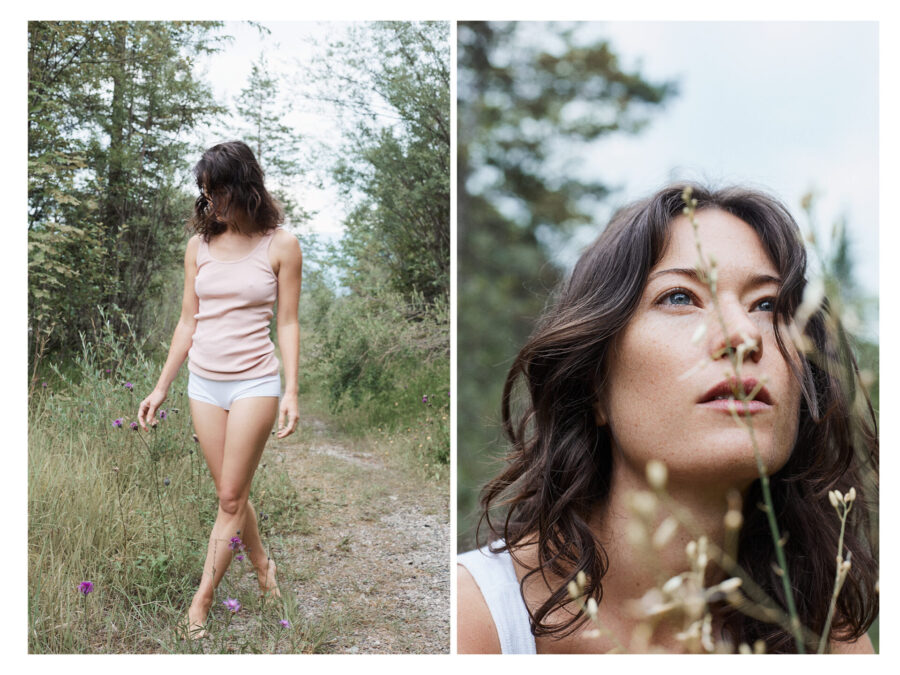 Doppelseite mit zwei sehr natürlichen Fotos einer jungen Frau in der Natur. Die Stimmung ist sehr zart, wie Unterwäschewerbung.